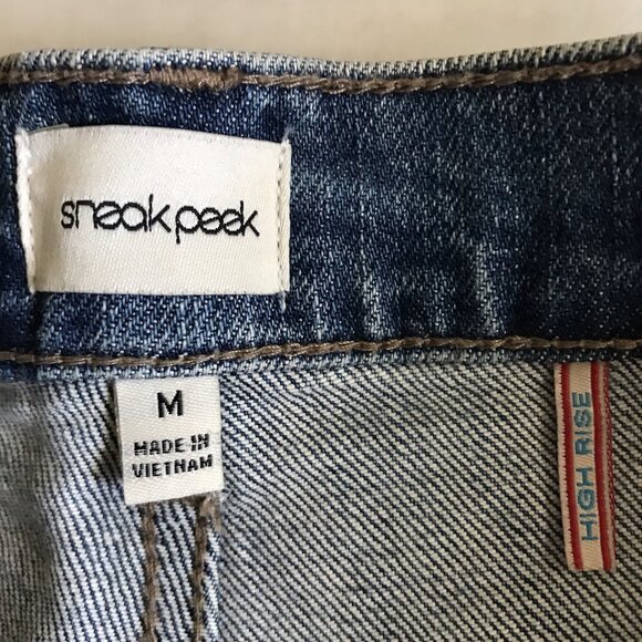 SNEAK PEEK Women’s High-Rise Distressed Cuffed Blue‎ Denim Shortie Shorts Medium - Picture 3 of 6